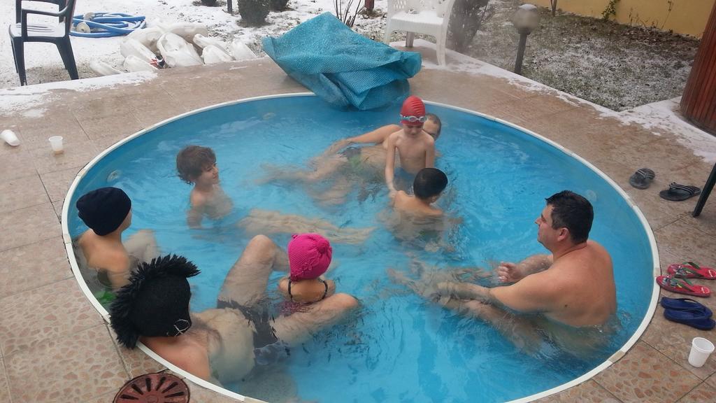 Family Hotel IV Velingrad Buitenkant foto