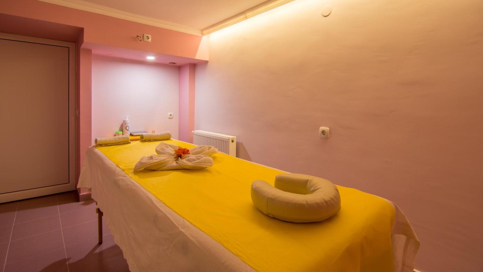 Family Hotel IV Velingrad Buitenkant foto
