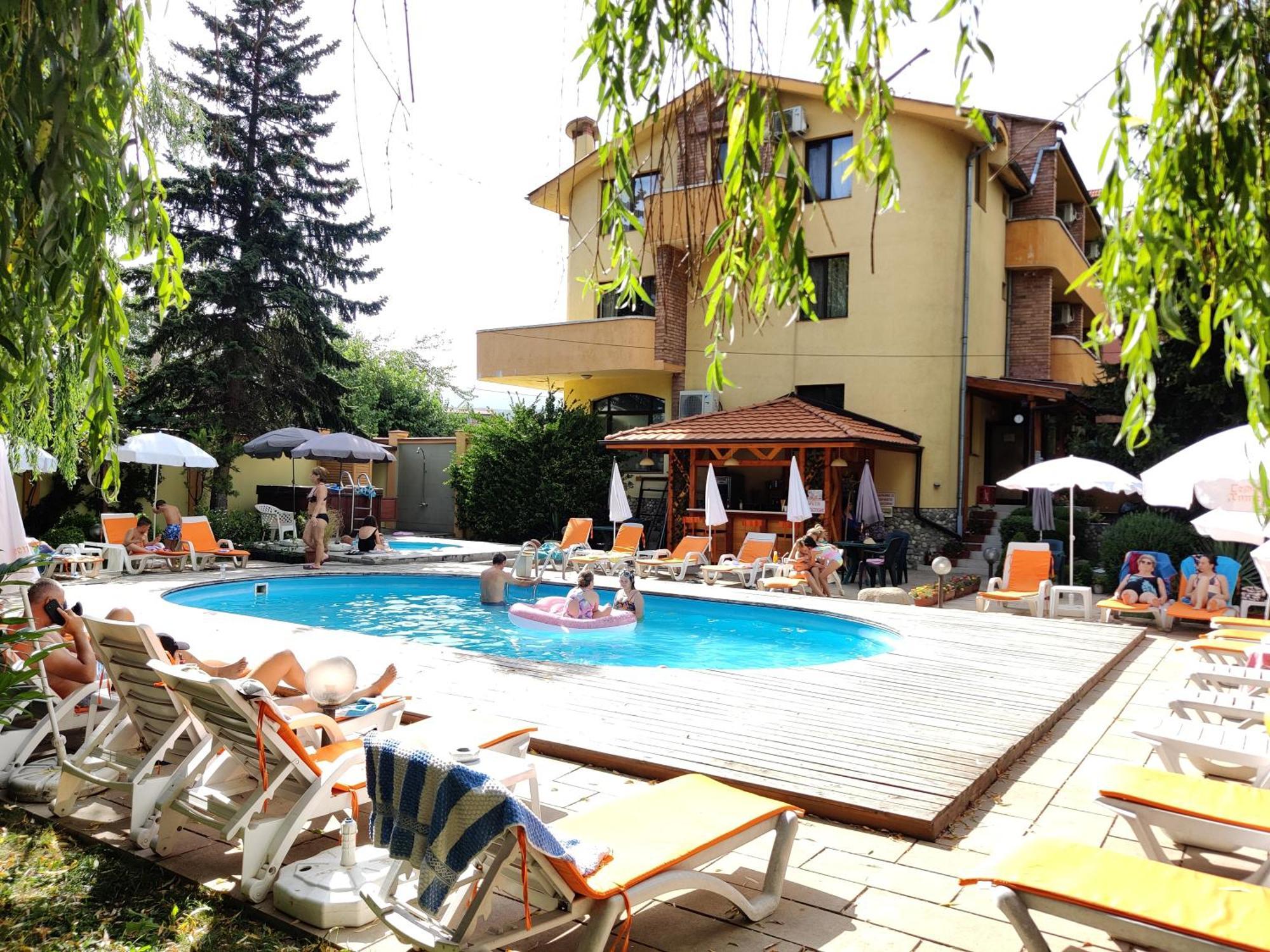 Family Hotel IV Velingrad Buitenkant foto