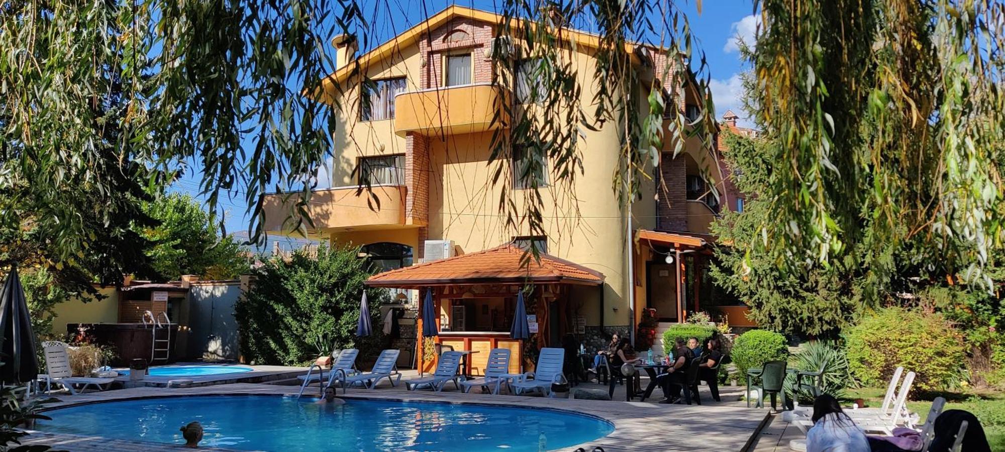 Family Hotel IV Velingrad Buitenkant foto