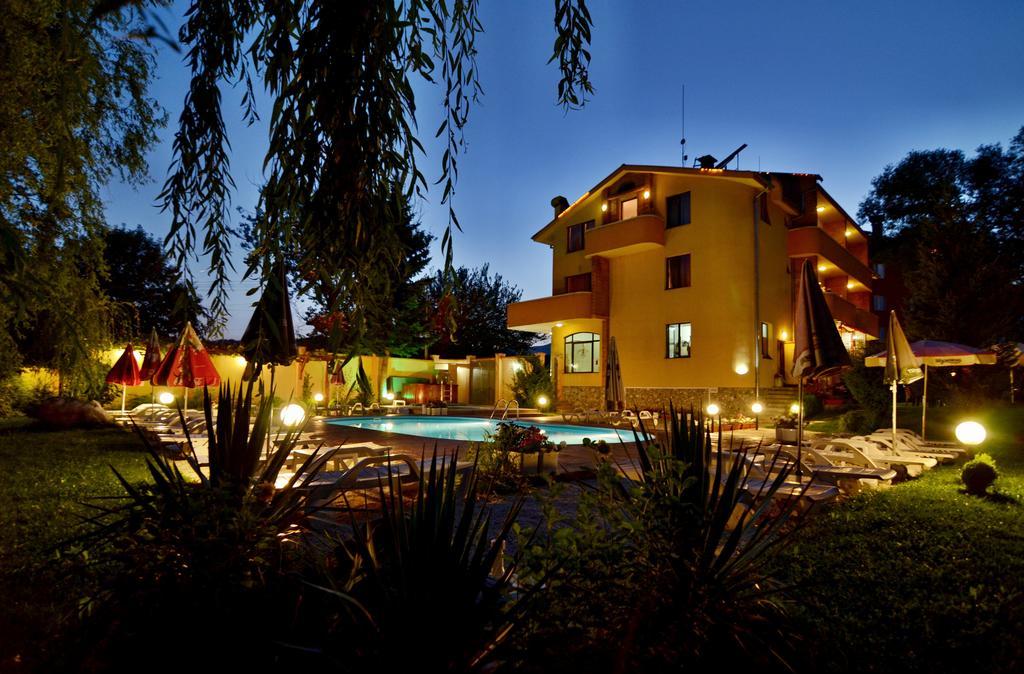 Family Hotel IV Velingrad Buitenkant foto