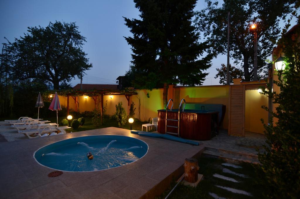 Family Hotel IV Velingrad Buitenkant foto